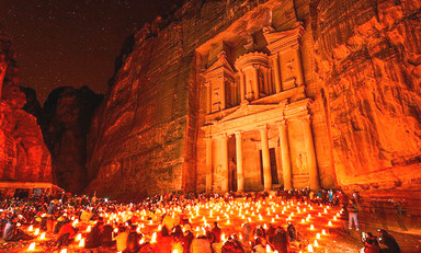 Large petra with candles small meitu 1